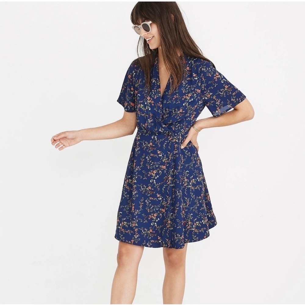 Madewell Blue Floral Wrap Front Mini Dress Short Sleeve V-Neck Size 0 G7600